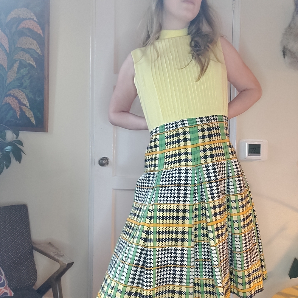 Vintage Plaid Skirt And Jacket Set - Picture 10 of 15